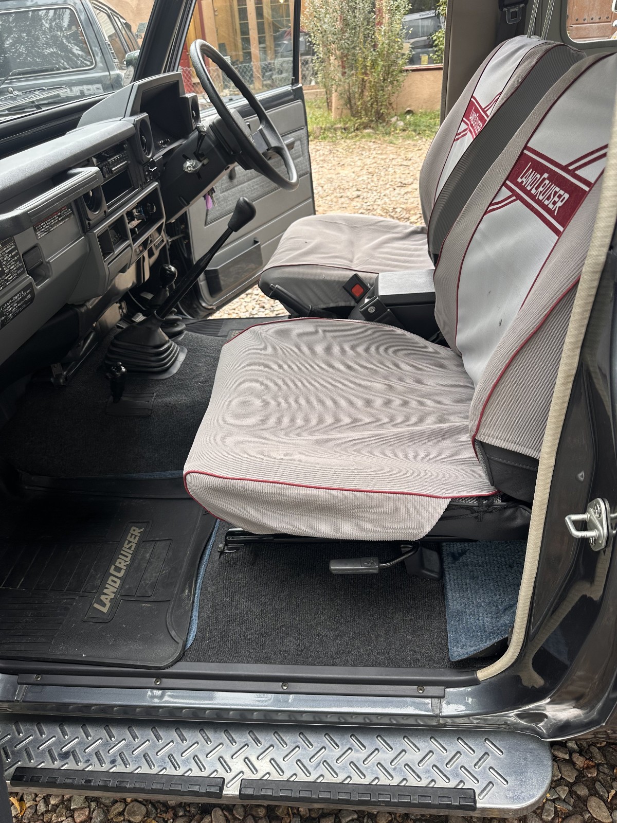 Toyota-Land-Cruiser-1980-SUV-15