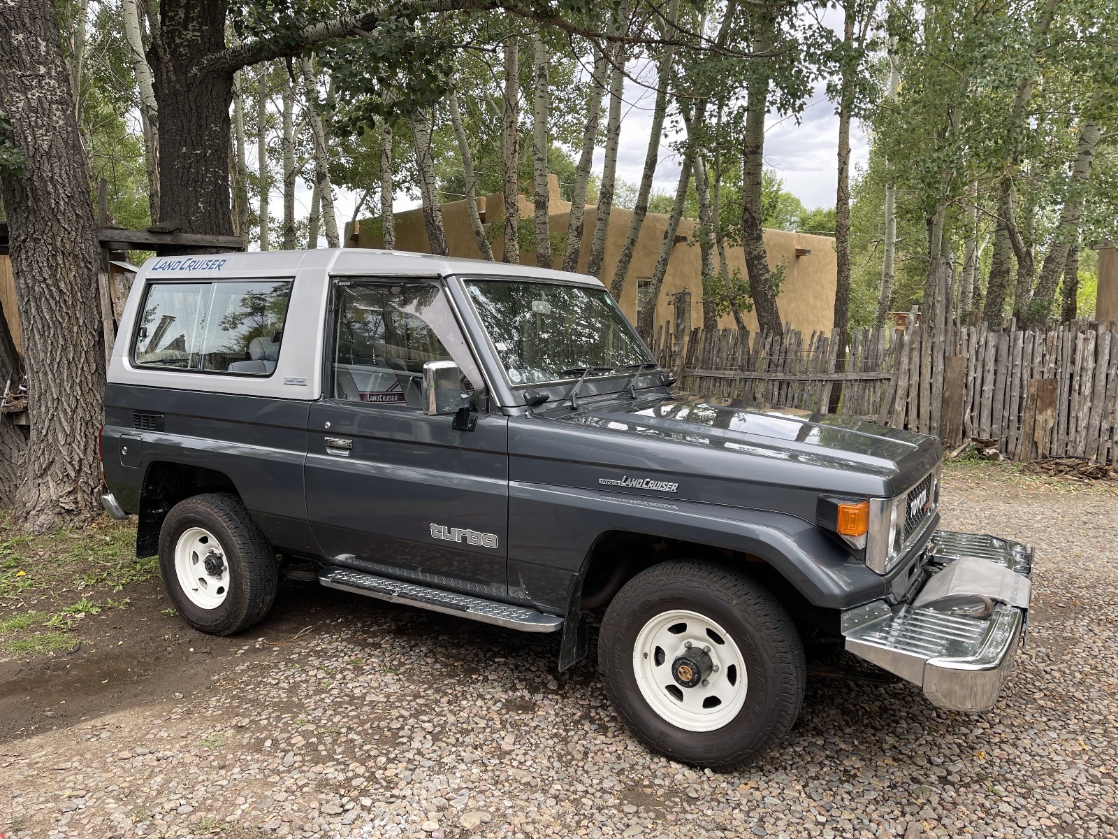 Toyota-Land-Cruiser-1980-SUV-2