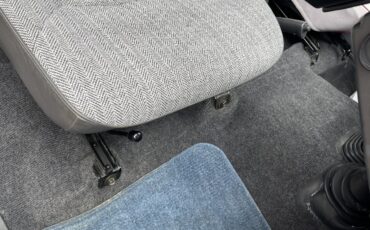 Toyota-Land-Cruiser-1980-SUV-24