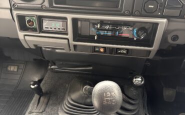 Toyota-Land-Cruiser-1980-SUV-39