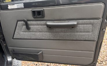 Toyota-Land-Cruiser-1980-SUV-8