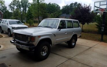 Toyota-Land-Cruiser-1986-SUV-2