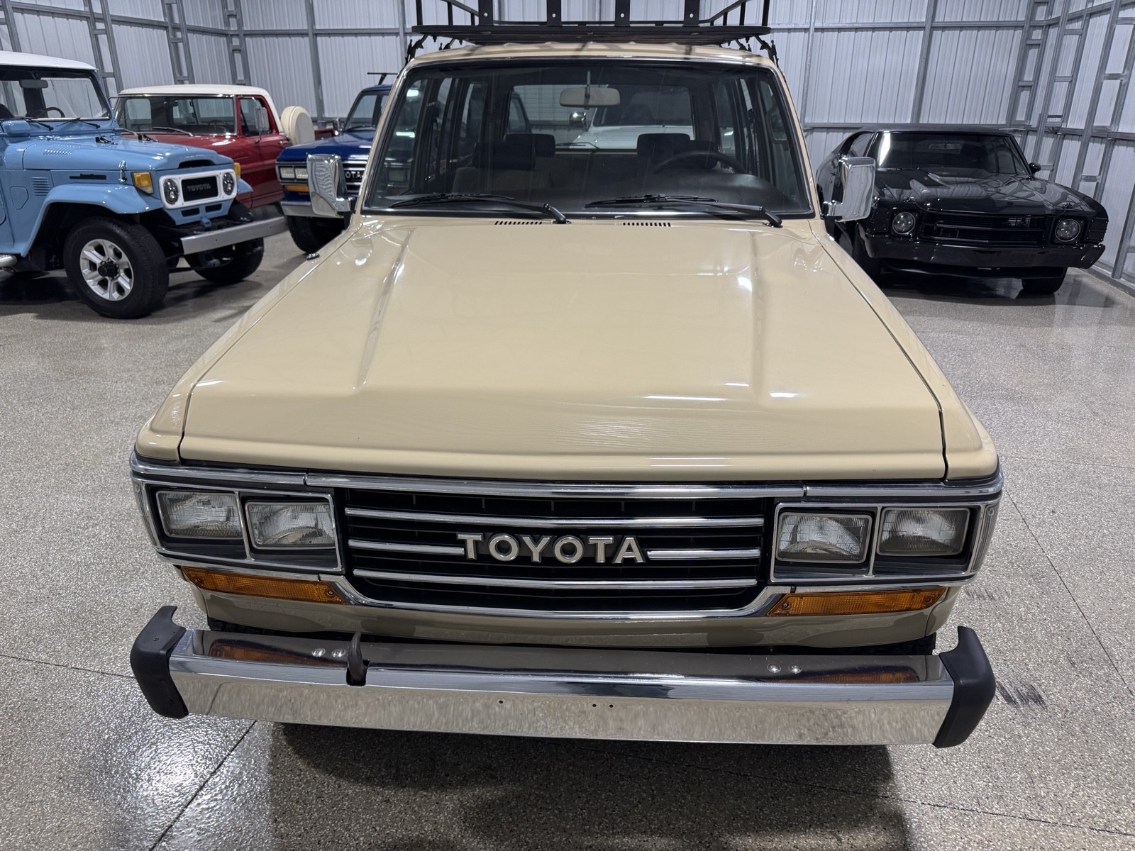 Toyota-Land-Cruiser-1988-SUV-1