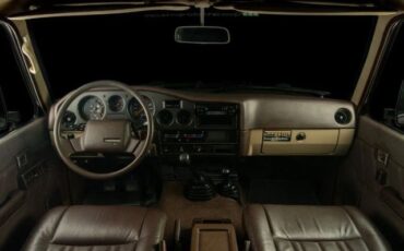 Toyota-Land-Cruiser-1988-SUV-11
