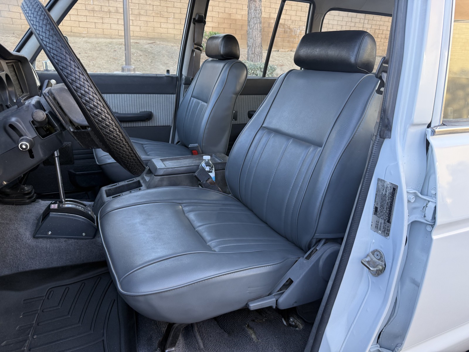 Toyota-Land-Cruiser-1988-SUV-16