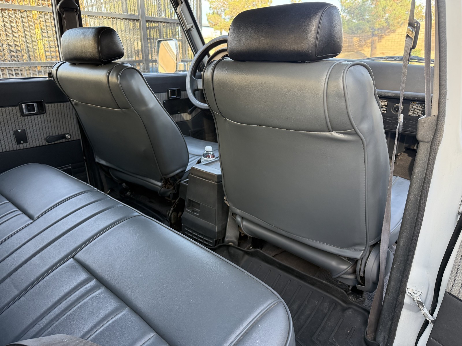 Toyota-Land-Cruiser-1988-SUV-18