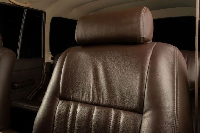 Toyota-Land-Cruiser-1988-SUV-19