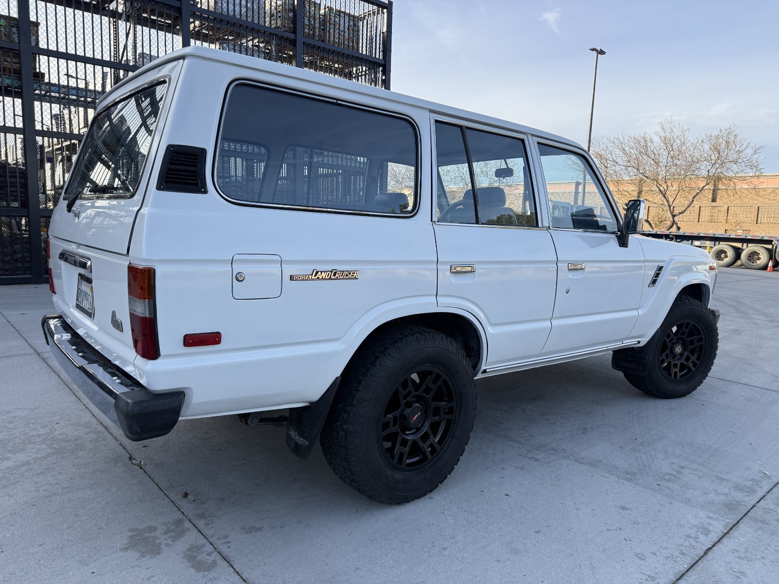 Toyota-Land-Cruiser-1988-SUV-2