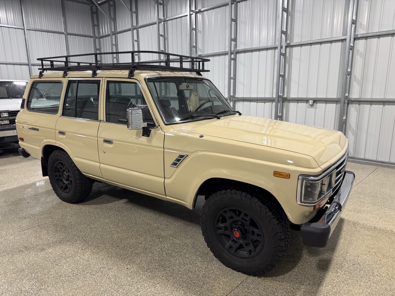 Toyota-Land-Cruiser-1988-SUV-2