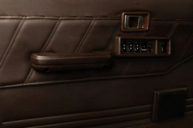 Toyota-Land-Cruiser-1988-SUV-21