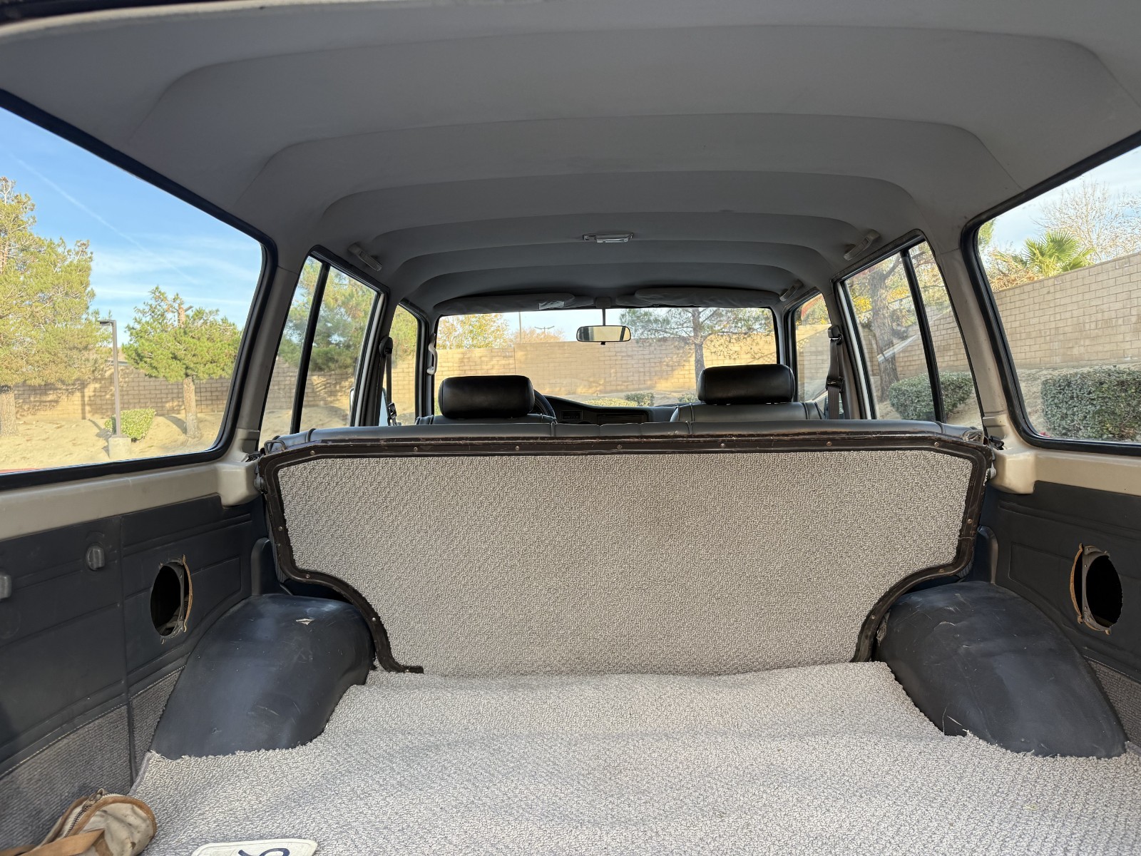 Toyota-Land-Cruiser-1988-SUV-22