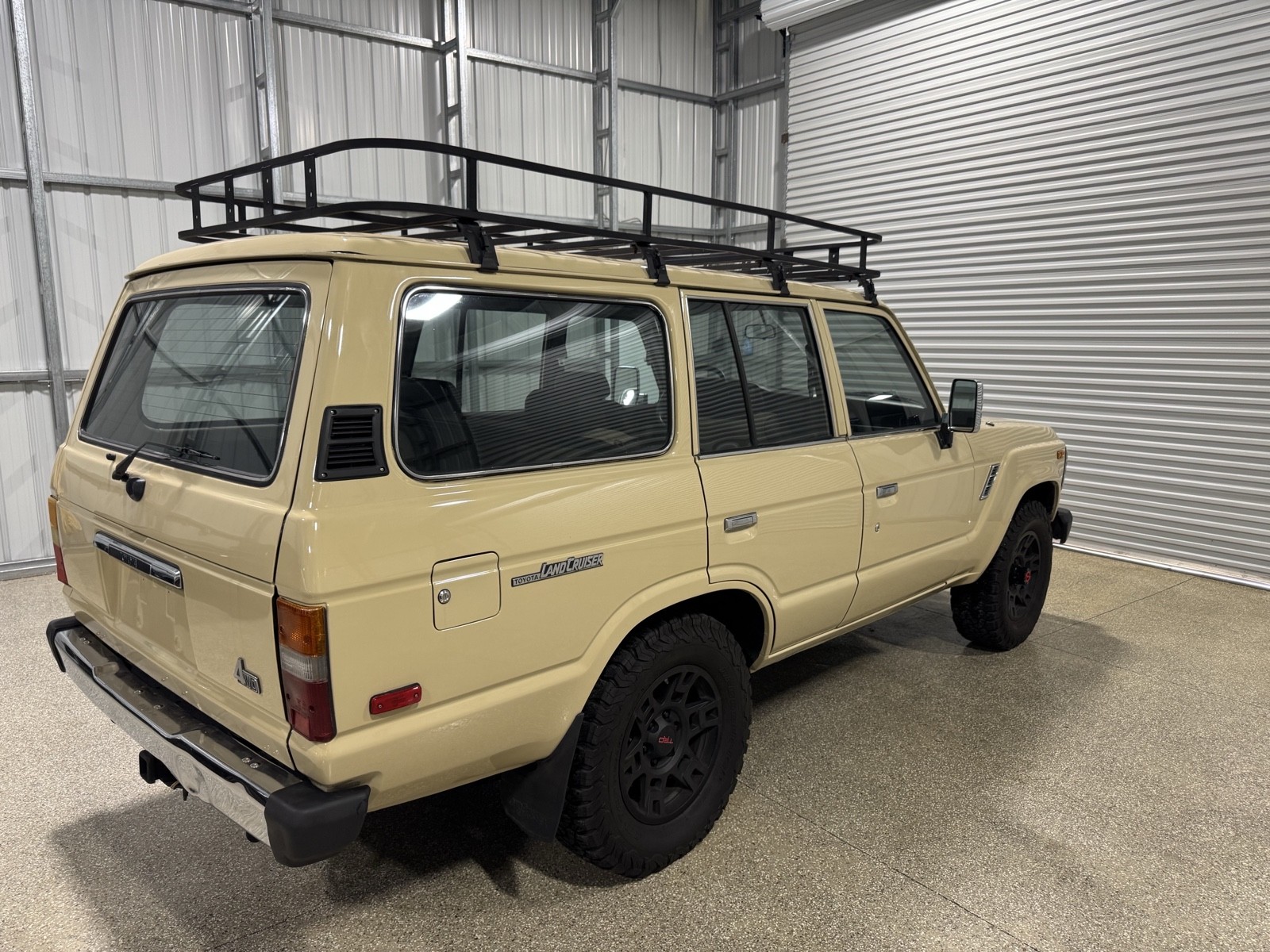 Toyota-Land-Cruiser-1988-SUV-3