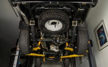 Toyota-Land-Cruiser-1988-SUV-39