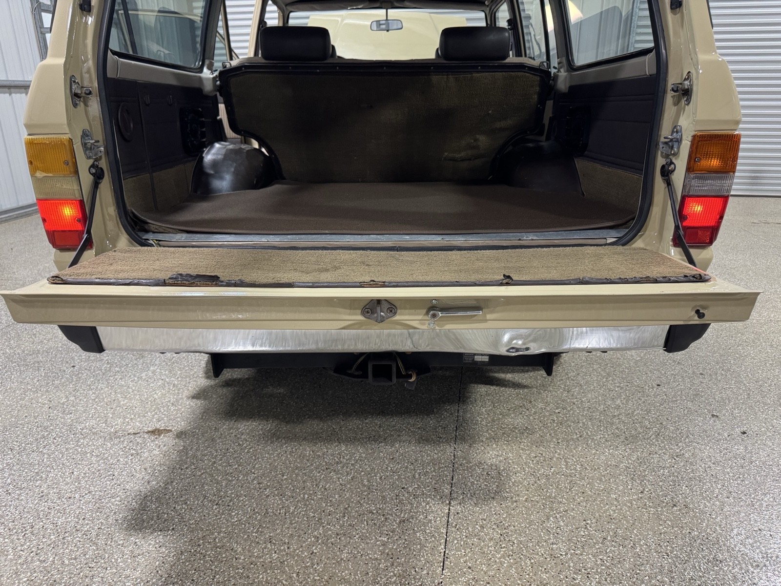 Toyota-Land-Cruiser-1988-SUV-7