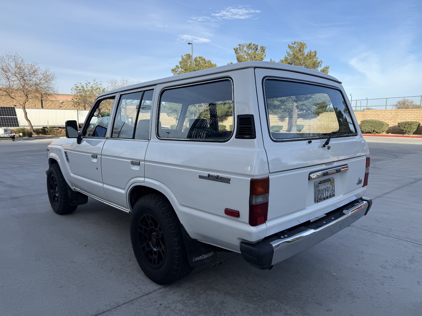 Toyota-Land-Cruiser-1988-SUV-8