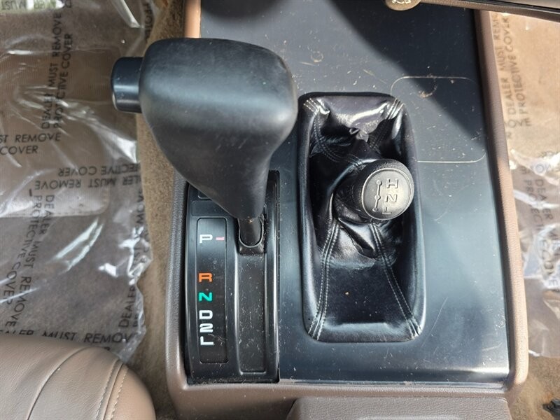 Toyota-Land-Cruiser-1994-23