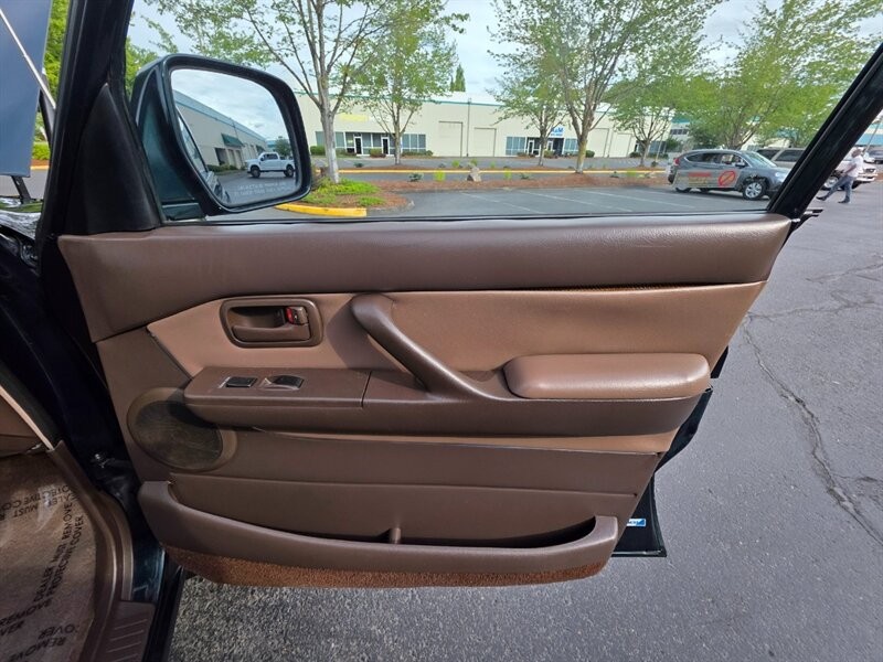 Toyota-Land-Cruiser-1994-35