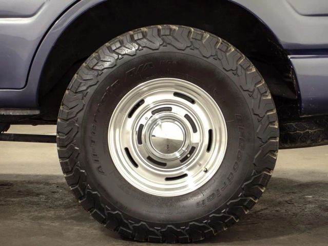 Toyota-Land-Cruiser-1996-SUV-11