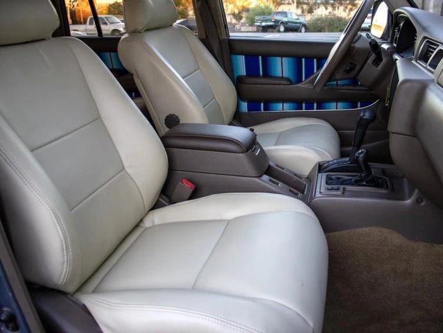 Toyota-Land-Cruiser-1996-SUV-13