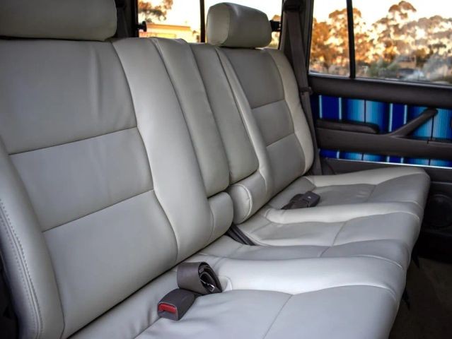 Toyota-Land-Cruiser-1996-SUV-14