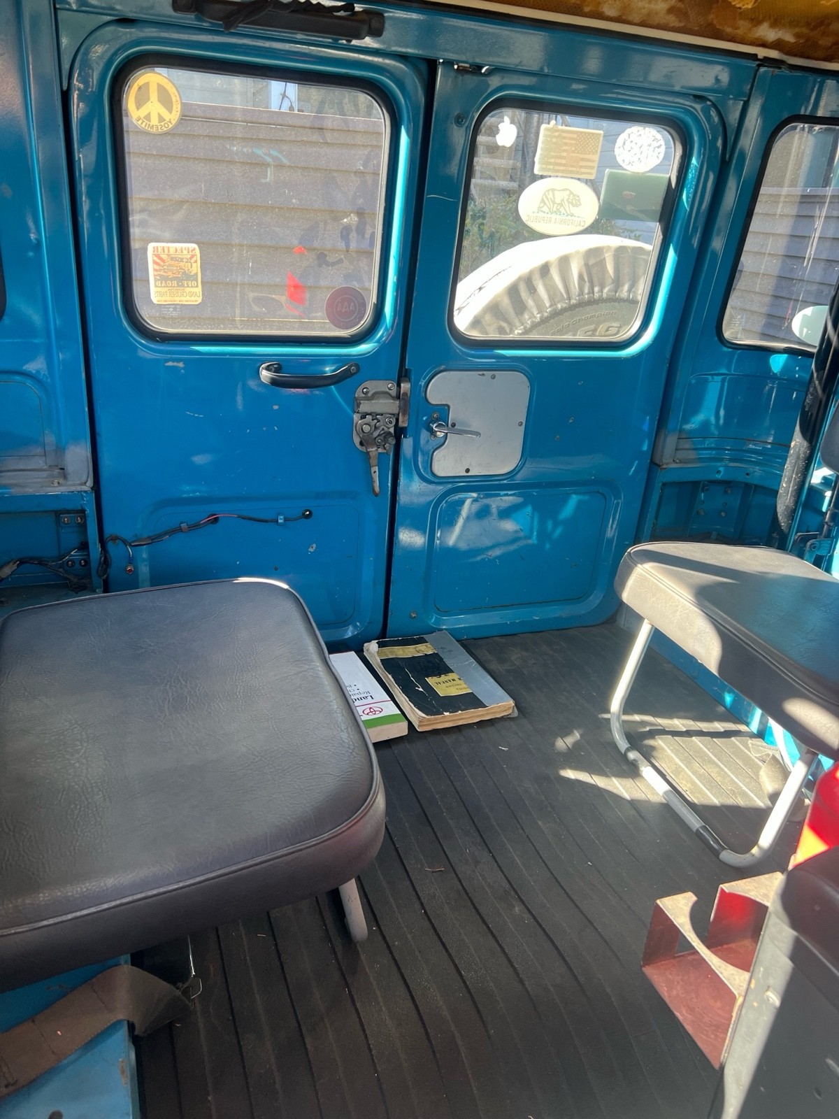 Toyota-Land-Cruiser-40-1978-12