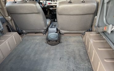 Toyota-Land-Cruiser-40-1980-10