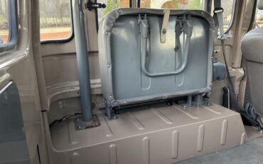 Toyota-Land-Cruiser-40-1980-11