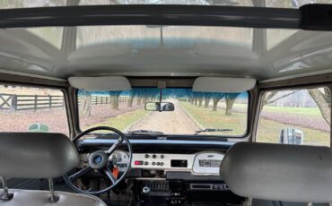 Toyota-Land-Cruiser-40-1980-13