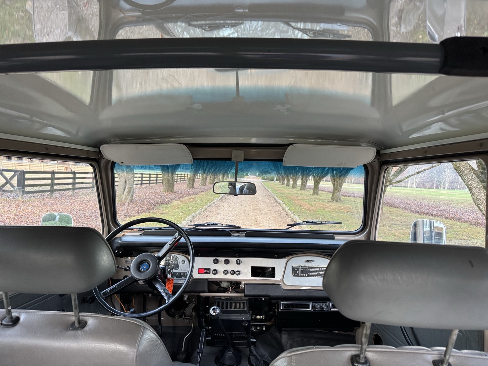 Toyota-Land-Cruiser-40-1980-13