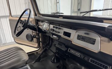Toyota-Land-Cruiser-40-1980-16