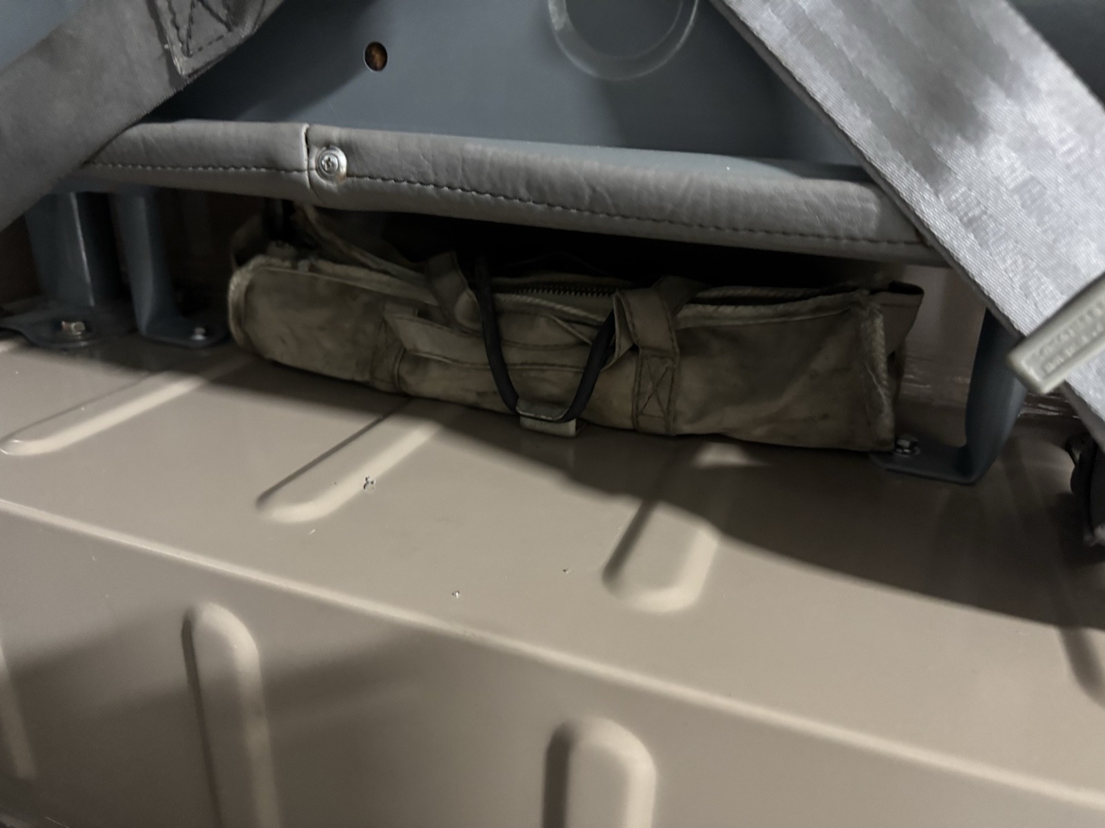 Toyota-Land-Cruiser-40-1980-23