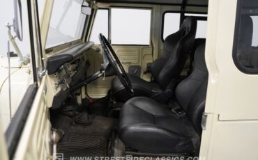 Toyota-Land-cruiser-1970-White-Black-13