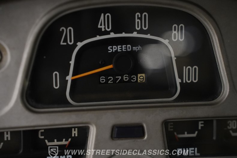 Toyota-Land-cruiser-1970-White-Black-14