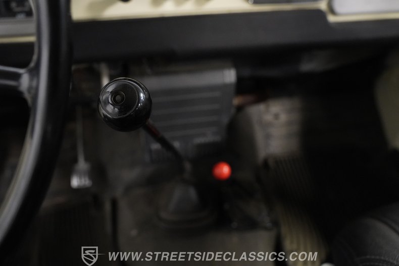 Toyota-Land-cruiser-1970-White-Black-15