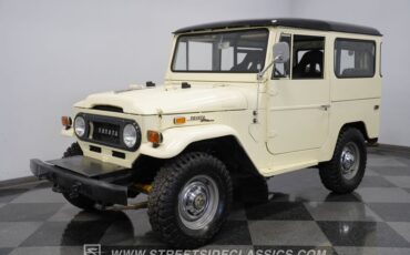 Toyota-Land-cruiser-1970-White-Black-18