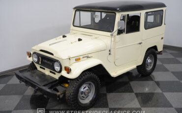 Toyota-Land-cruiser-1970-White-Black-19