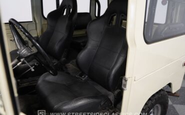 Toyota-Land-cruiser-1970-White-Black-36