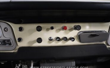 Toyota-Land-cruiser-1970-White-Black-41