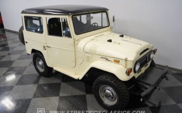 Toyota-Land-cruiser-1970-White-Black-5