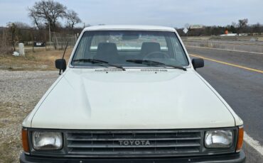 Toyota-Pickup-1987-Standard-Cab-Pickup-1