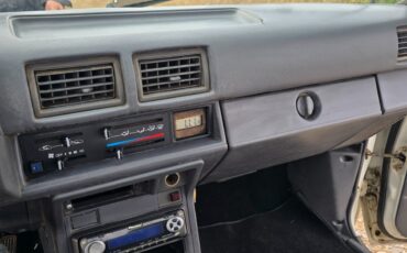 Toyota-Pickup-1987-Standard-Cab-Pickup-11