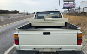 Toyota-Pickup-1987-Standard-Cab-Pickup-5