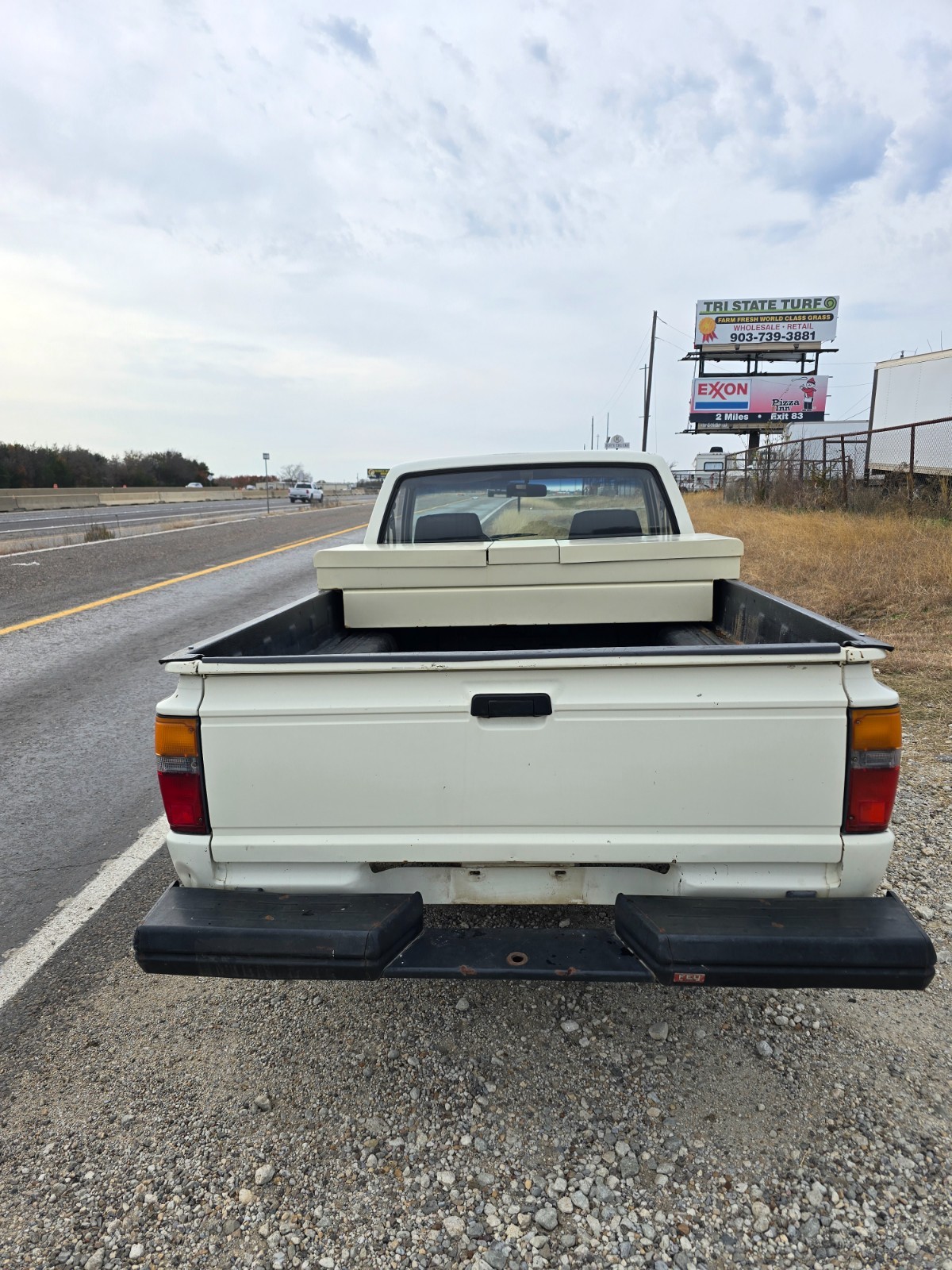 Toyota-Pickup-1987-Standard-Cab-Pickup-5