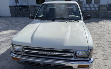 Toyota-Pickup-1989-Pickup-1