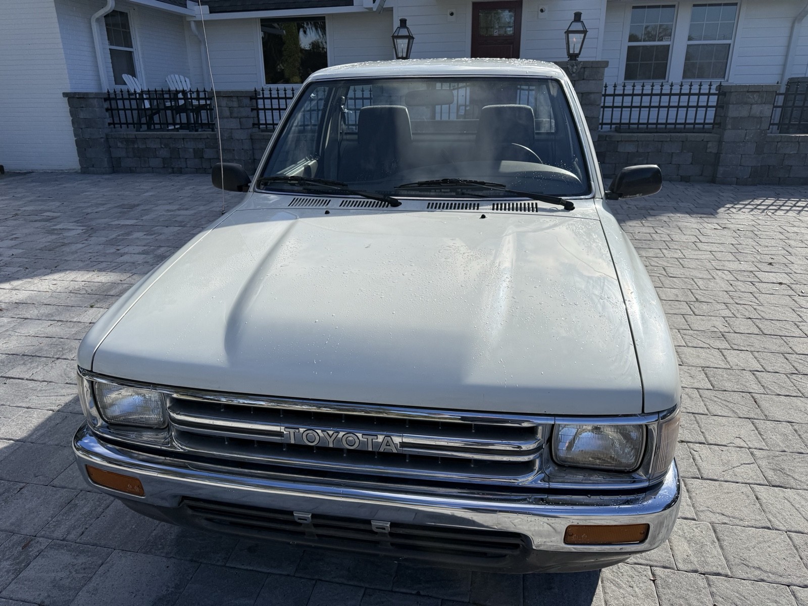 Toyota-Pickup-1989-Pickup-1