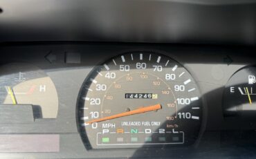 Toyota-Pickup-1989-Pickup-16