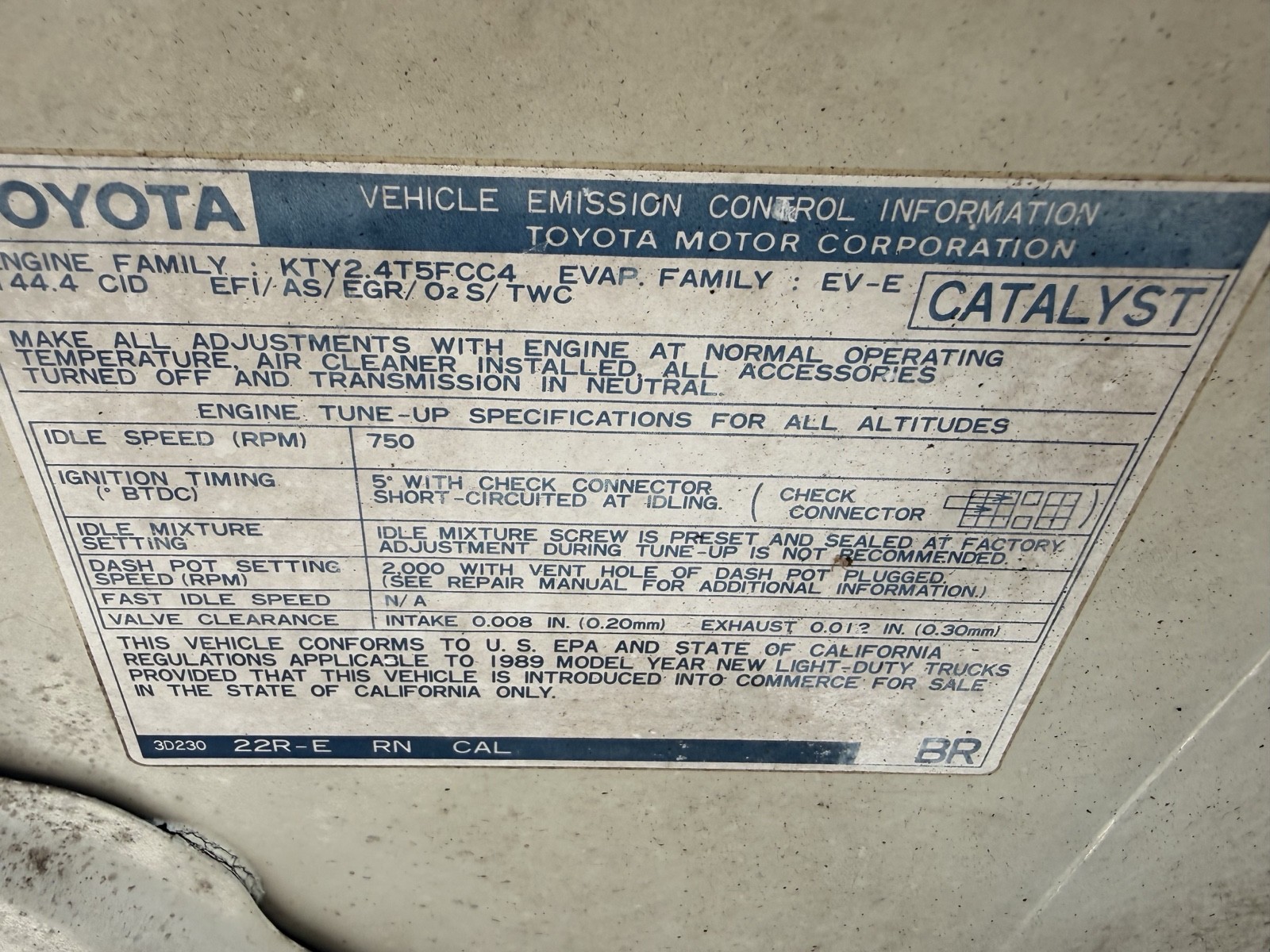 Toyota-Pickup-1989-Pickup-26