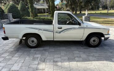 Toyota-Pickup-1989-Pickup-6