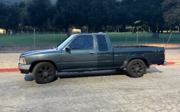 Toyota-Pickup-1995-Extended-Cab-Pickup-1