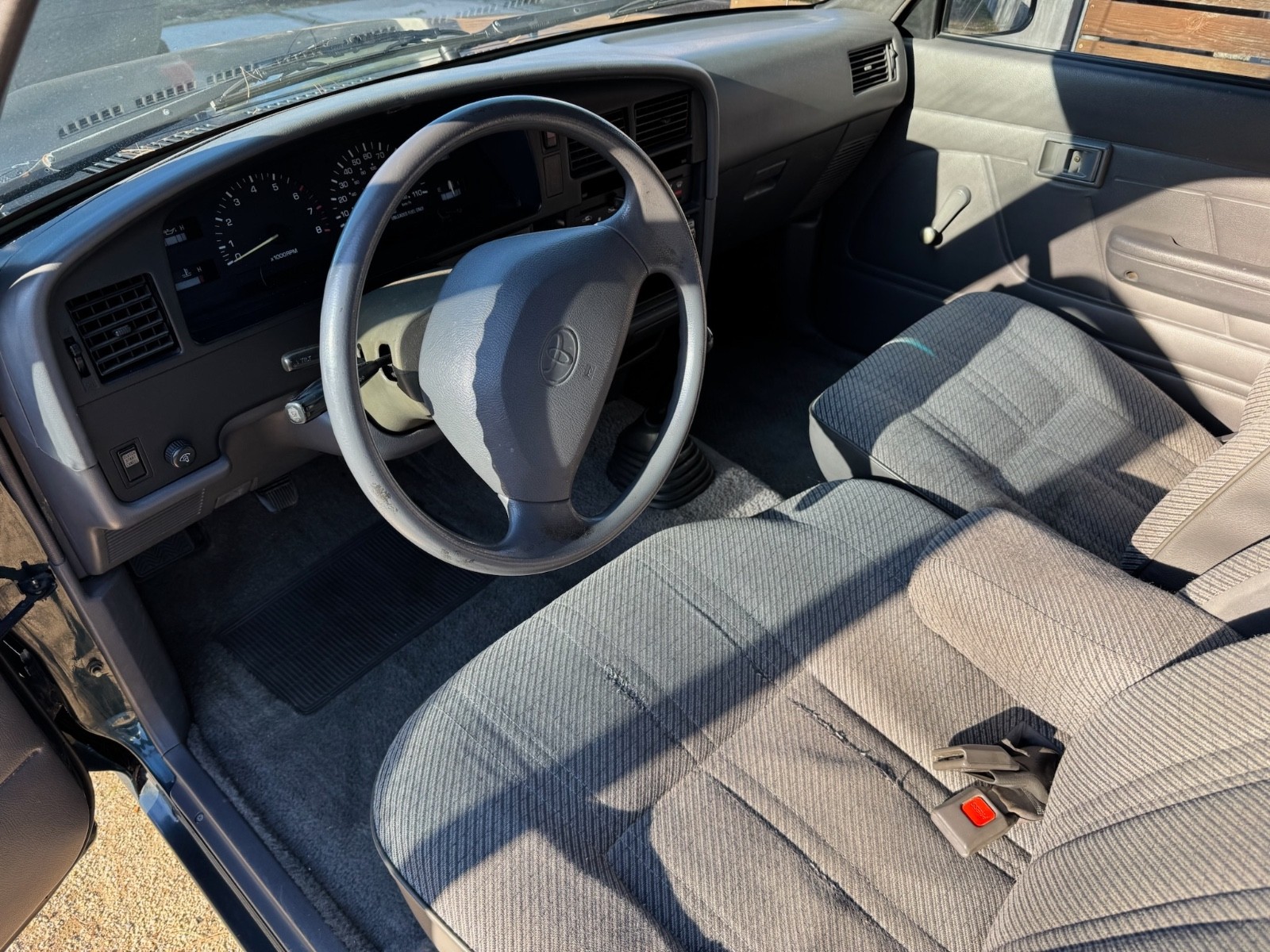 Toyota-Pickup-1995-Extended-Cab-Pickup-27